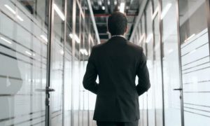 Fraude en entreprise à Paris : comment un détective privé protège votre société | Visiopole Investigations